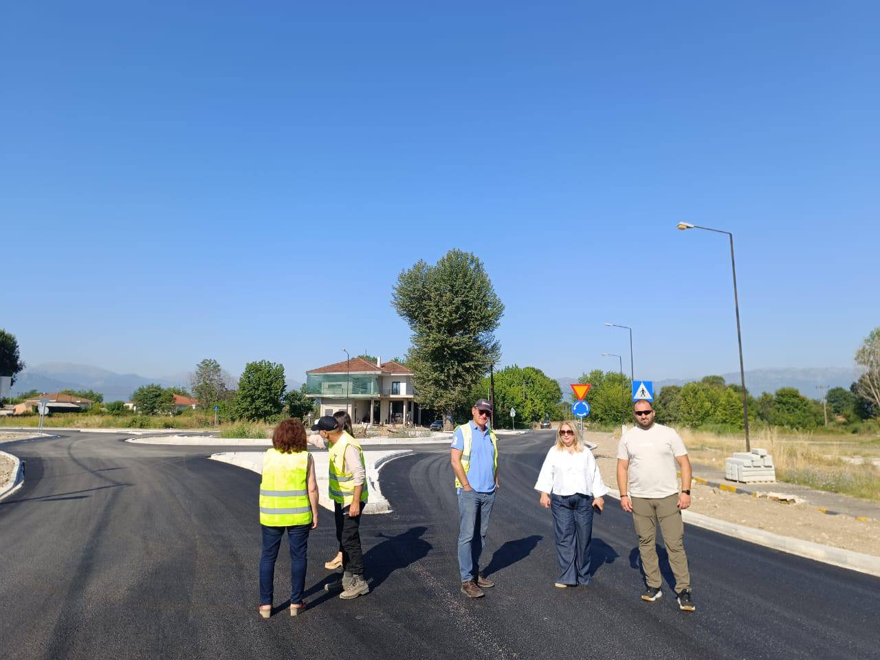 Aυτοψία σε έργα ασφαλτόστρωσης από την Χρύσα Ντιντή 